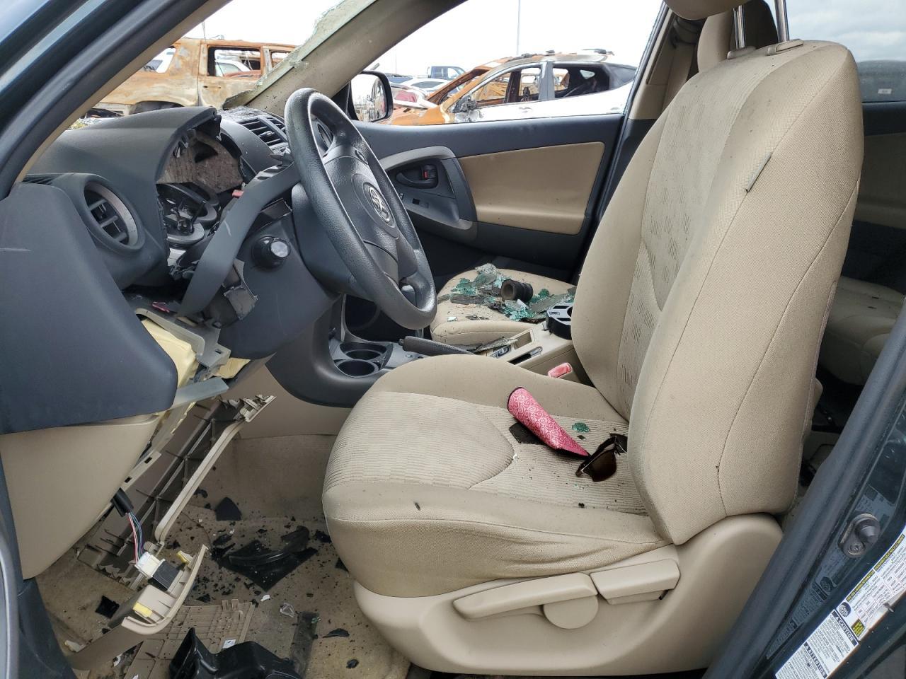 2011 TOYOTA RAV4 - Image 7
