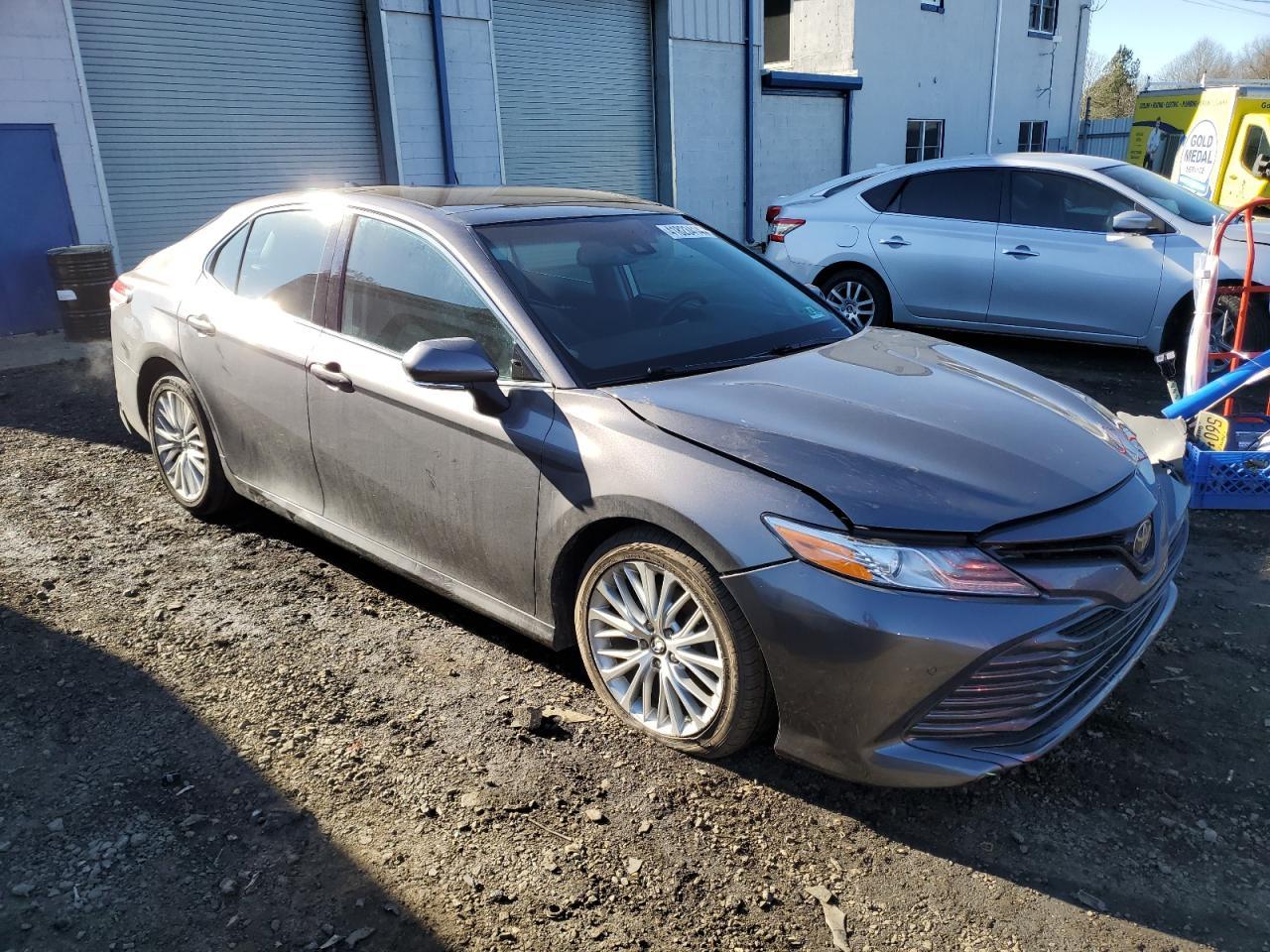 2018 TOYOTA CAMRY XSE - Image 4