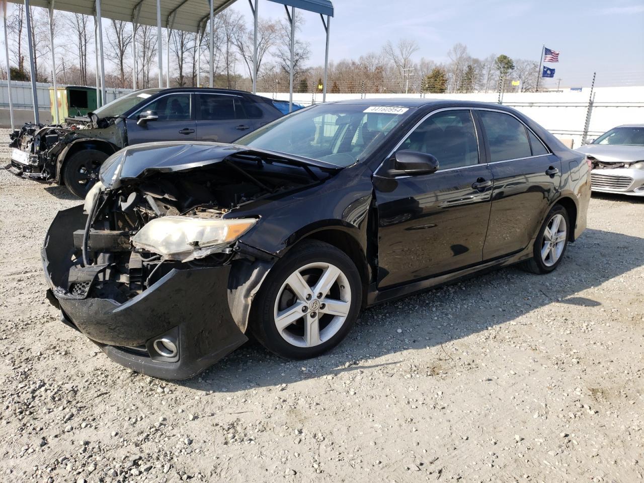 2013 TOYOTA CAMRY L