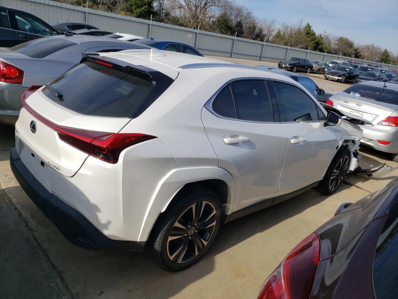 2022 LEXUS UX 200 BAS - Фото 3