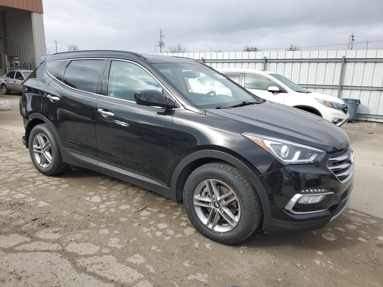 2017 HYUNDAI SANTA FE S - Image 4
