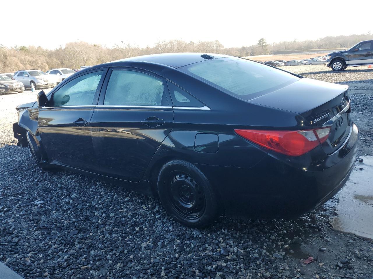 2013 HYUNDAI SONATA GLS - Image 2