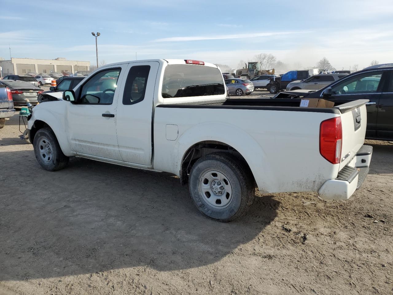 2019 NISSAN FRONTIER S - Фото 2