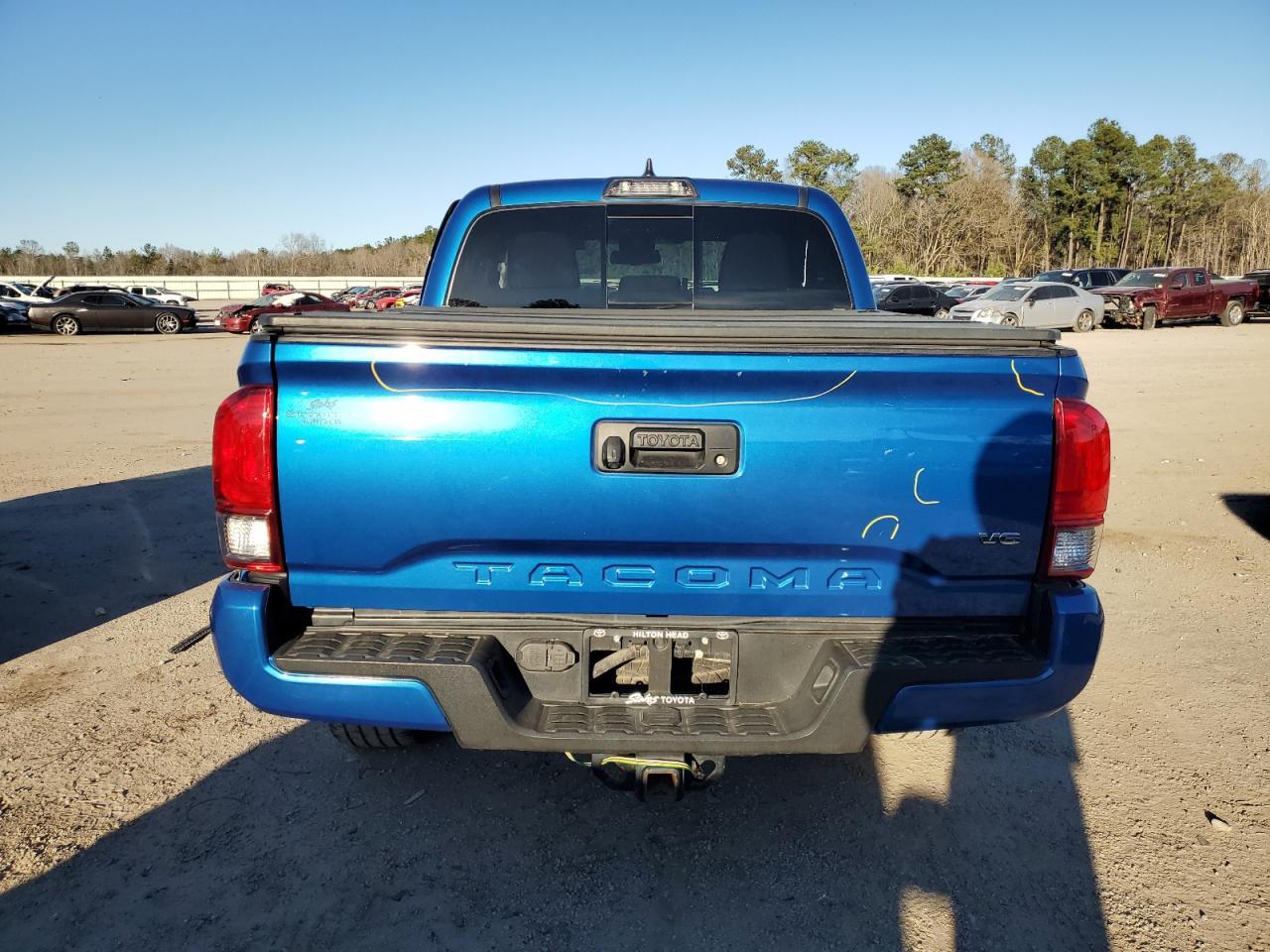 2017 TOYOTA TACOMA DOU - Фото 6
