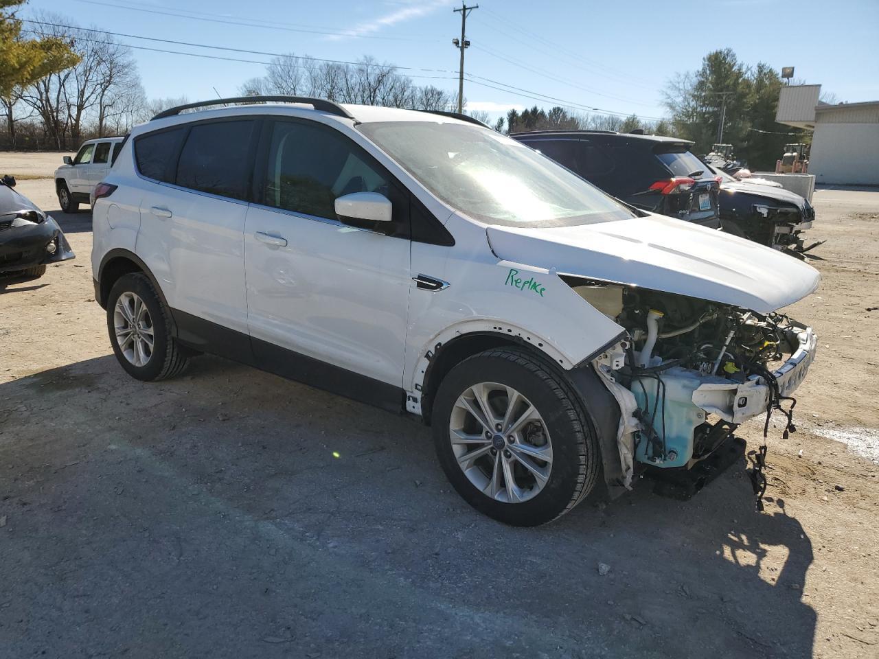 2017 FORD ESCAPE SE - Фото 4
