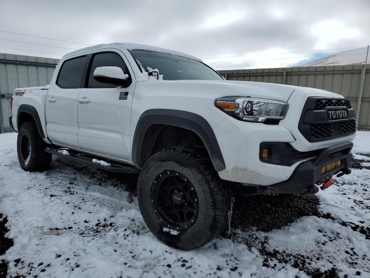 2019 TOYOTA TACOMA DOU - Фото 4