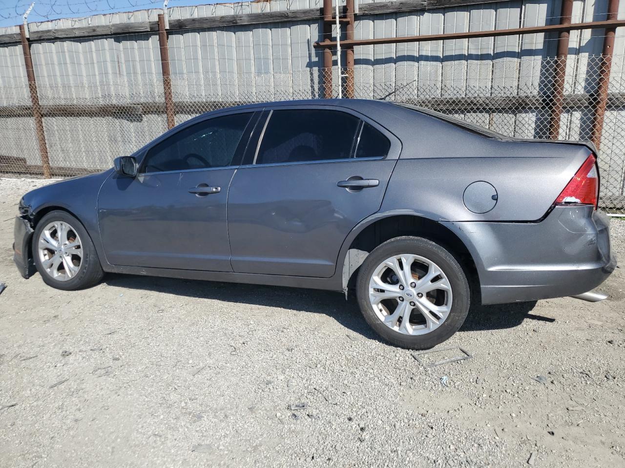 2012 FORD FUSION SE - Image 2