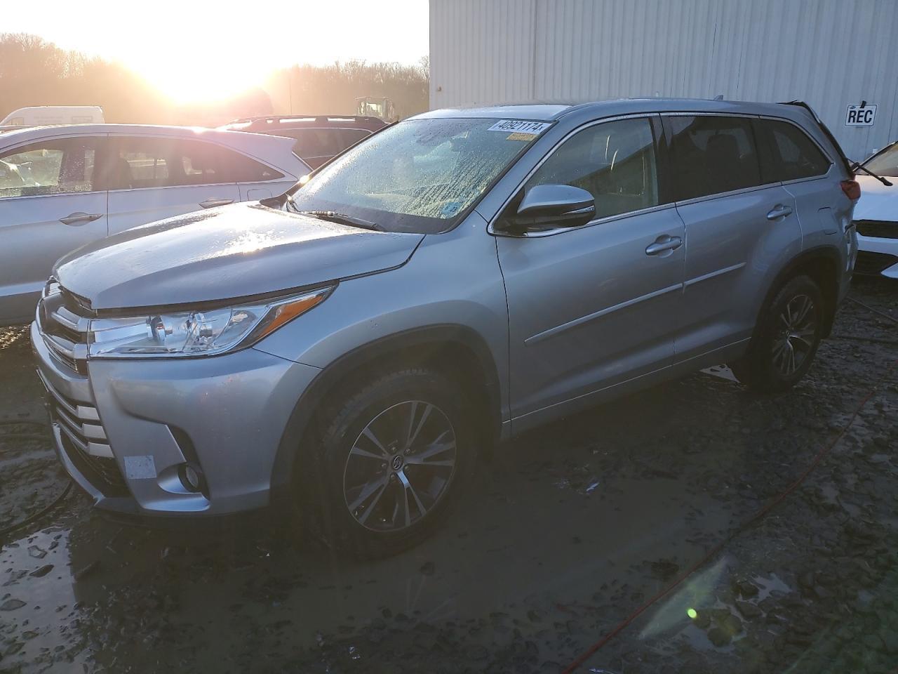 2018 TOYOTA HIGHLANDER