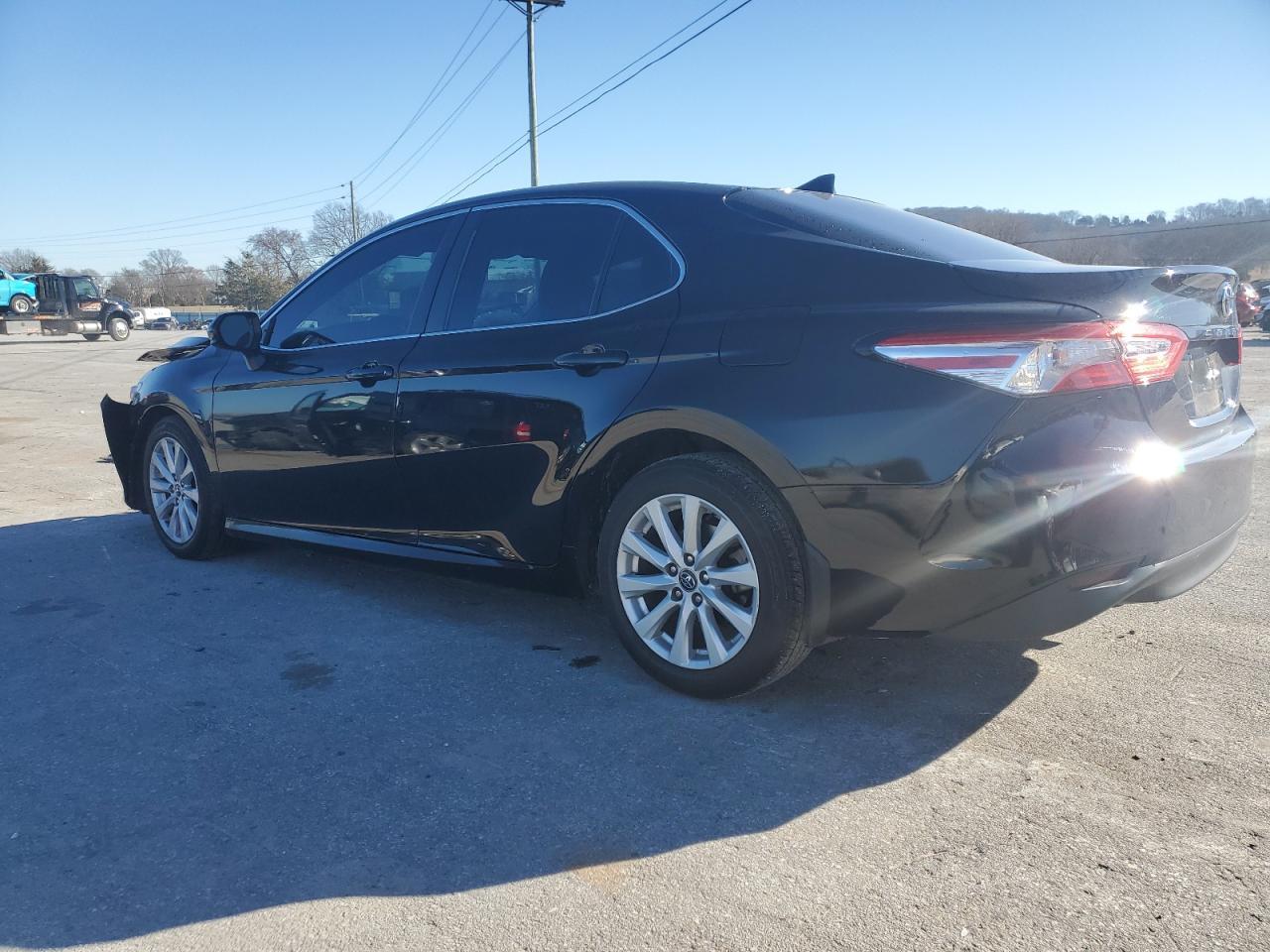 2020 TOYOTA CAMRY LE - Фото 2