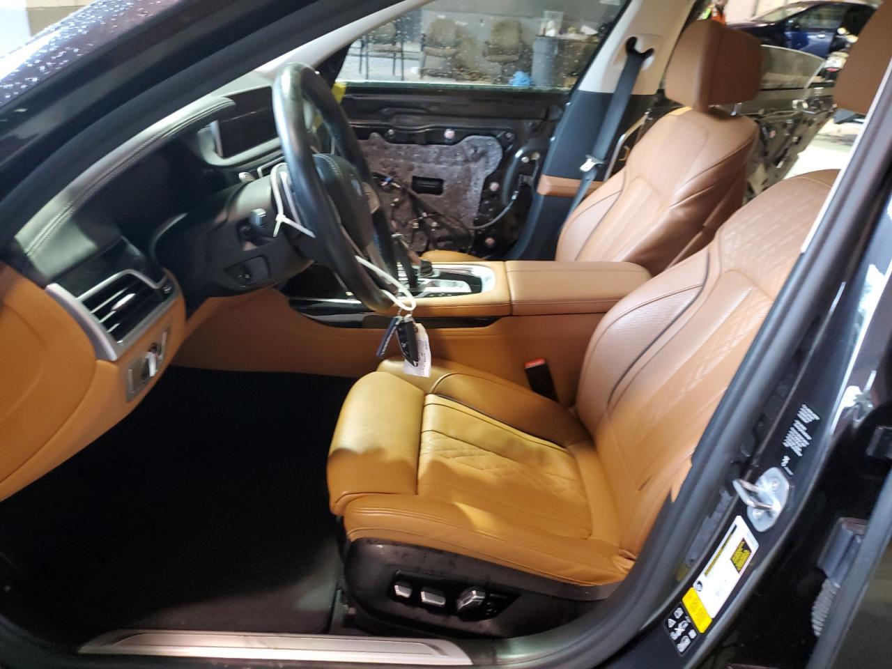 2020 BMW 750 XI - Image 7