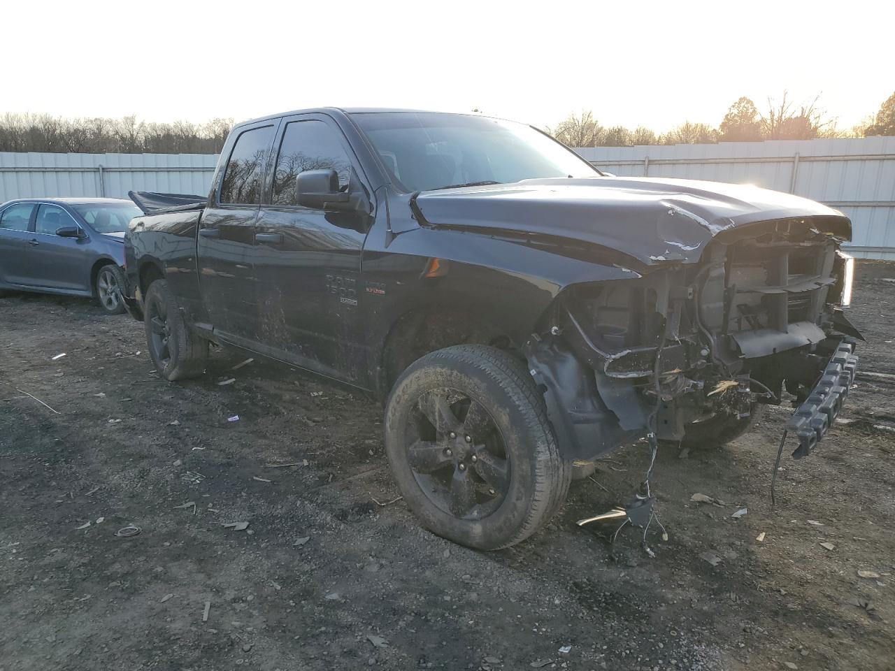 2019 RAM 1500 CLASS - Image 4