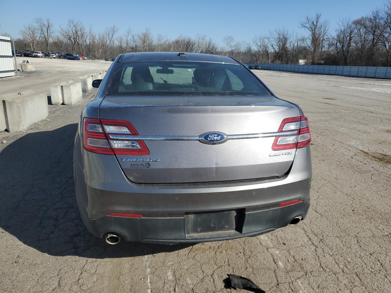2013 FORD TAURUS LIM - Image 6
