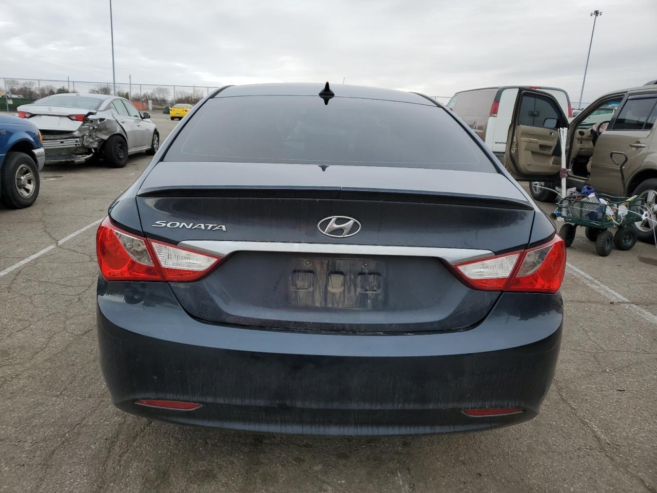 2013 HYUNDAI SONATA GLS - Фото 6