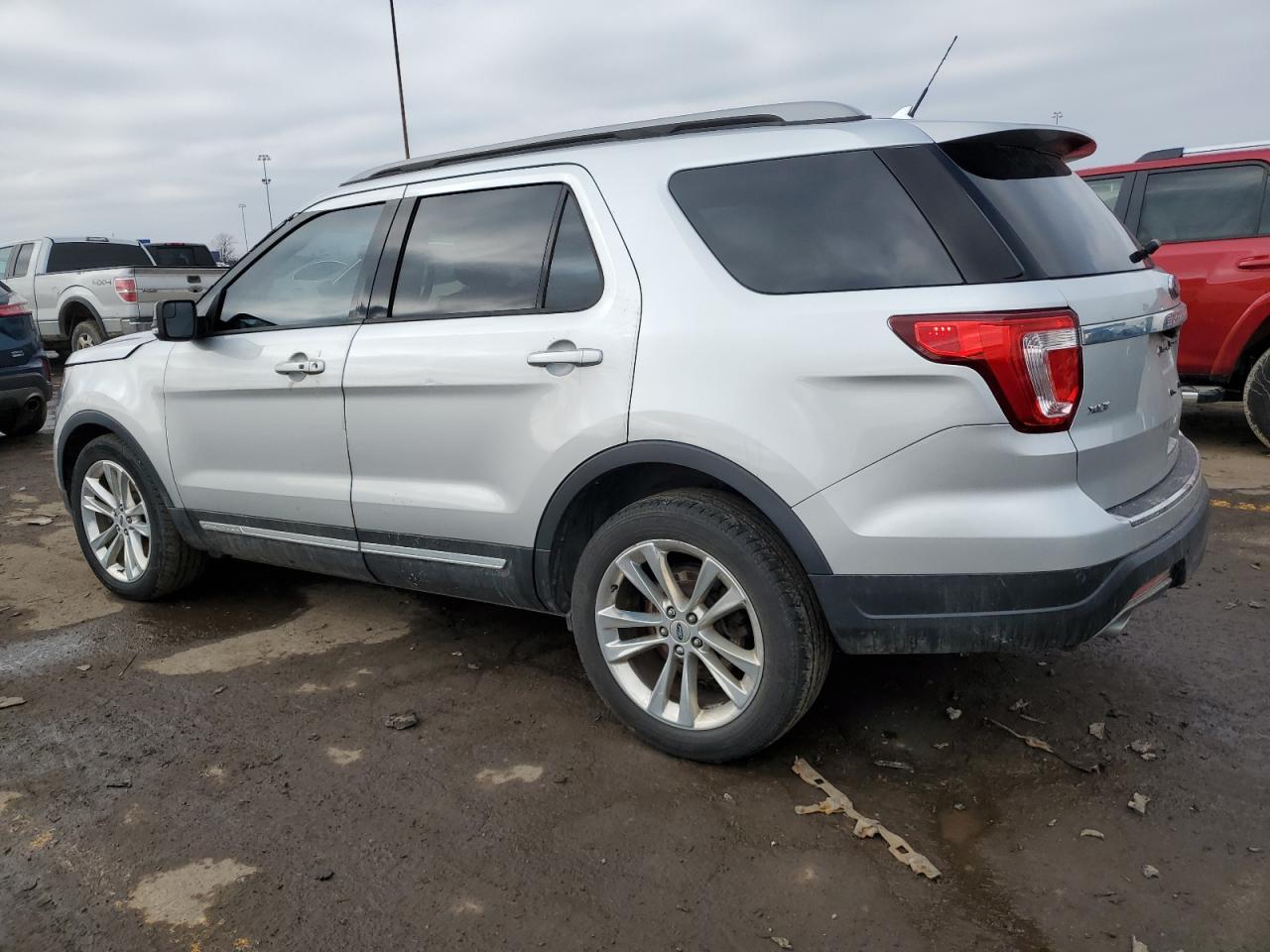 2018 FORD EXPLORER X - Image 2