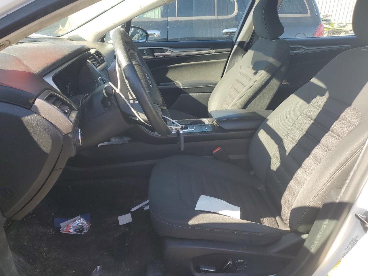 2017 FORD FUSION SE - Image 7