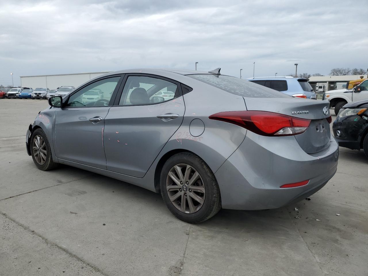 2015 HYUNDAI ELANTRA SE - Image 2