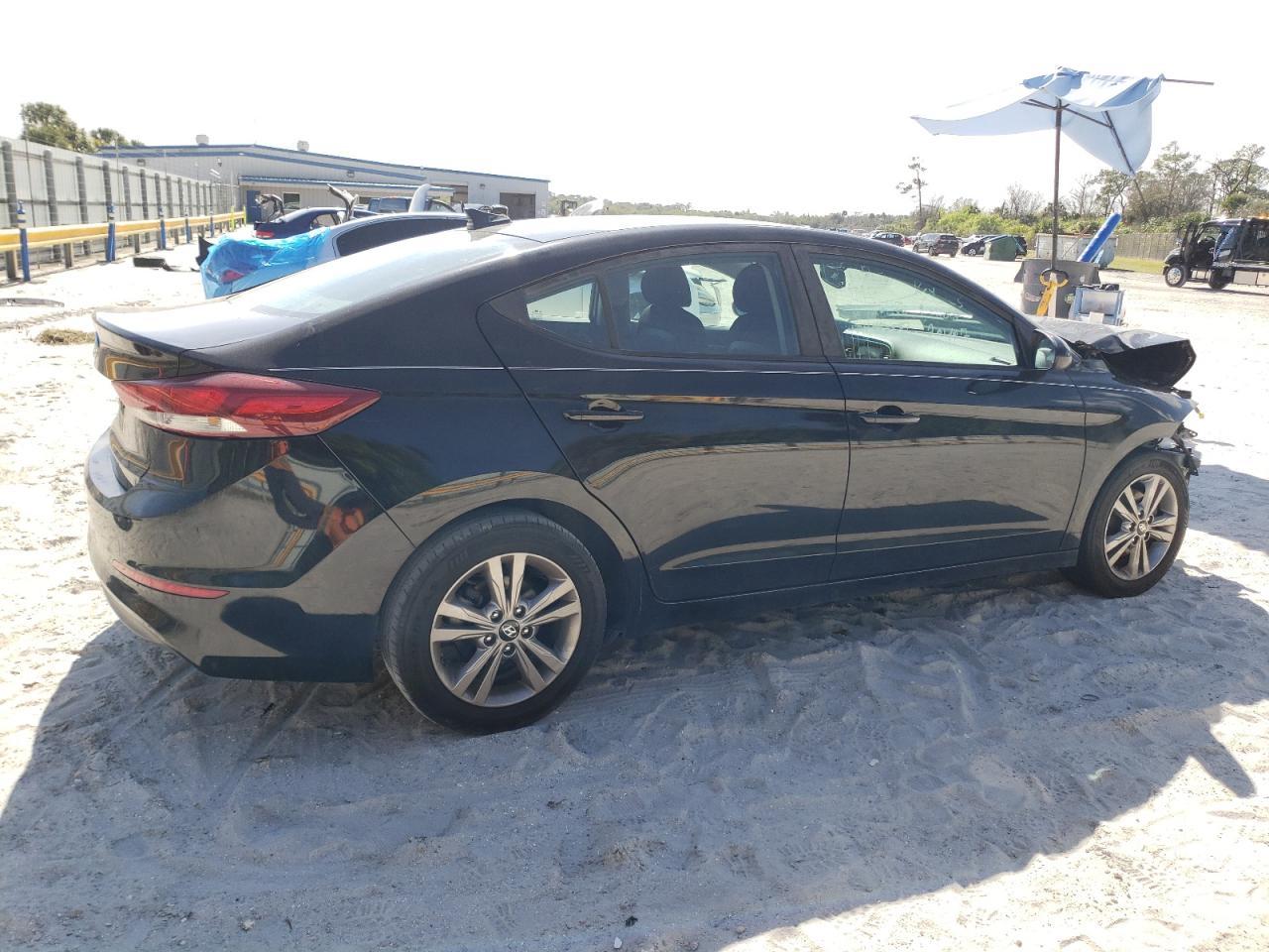 2018 HYUNDAI ELANTRA SE - Фото 3
