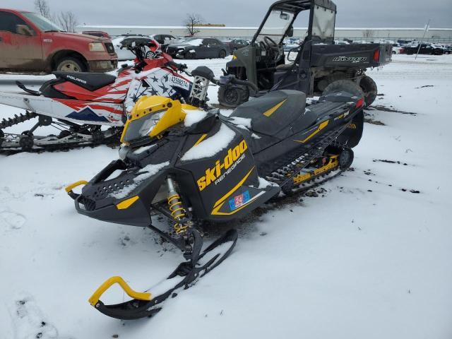 2013 Ski Doo Renegade - Фото 2