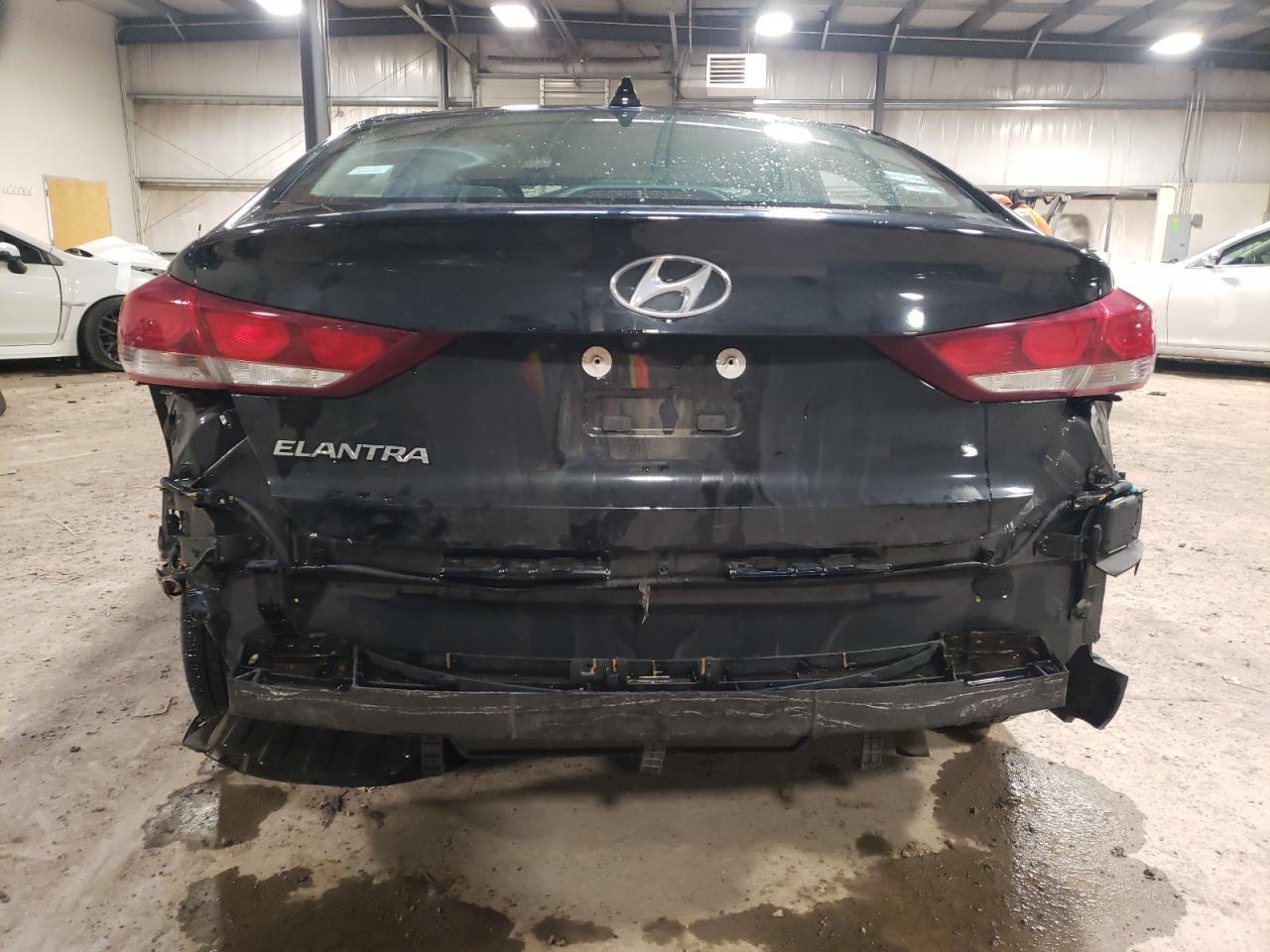 2018 HYUNDAI ELANTRA SE - Image 6