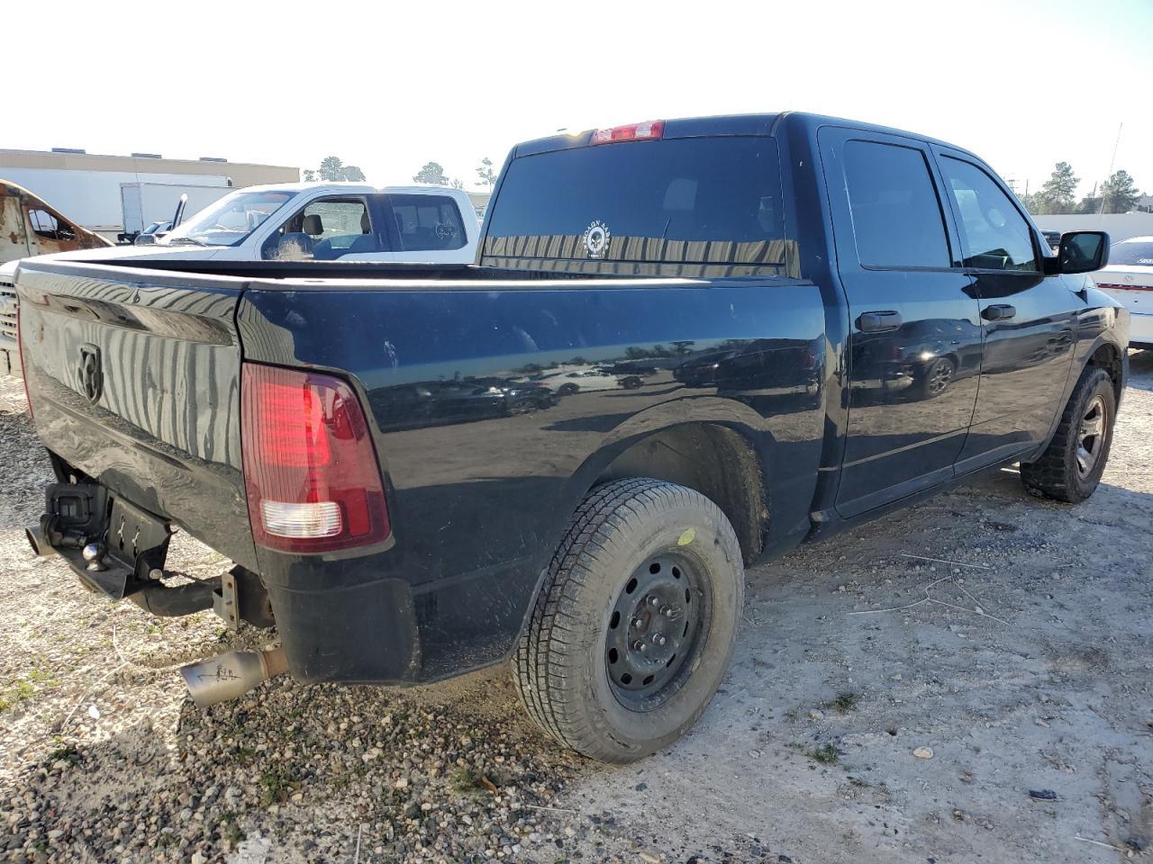 2014 RAM 1500 ST - Image 3