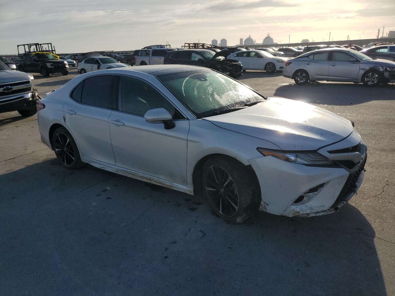 2019 TOYOTA CAMRY XSE - Фото 4