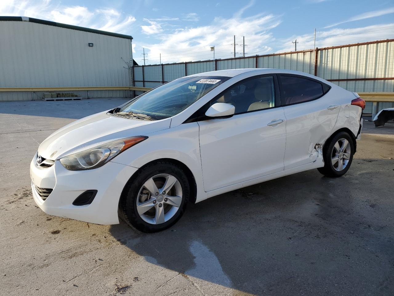 2013 HYUNDAI ELANTRA GL