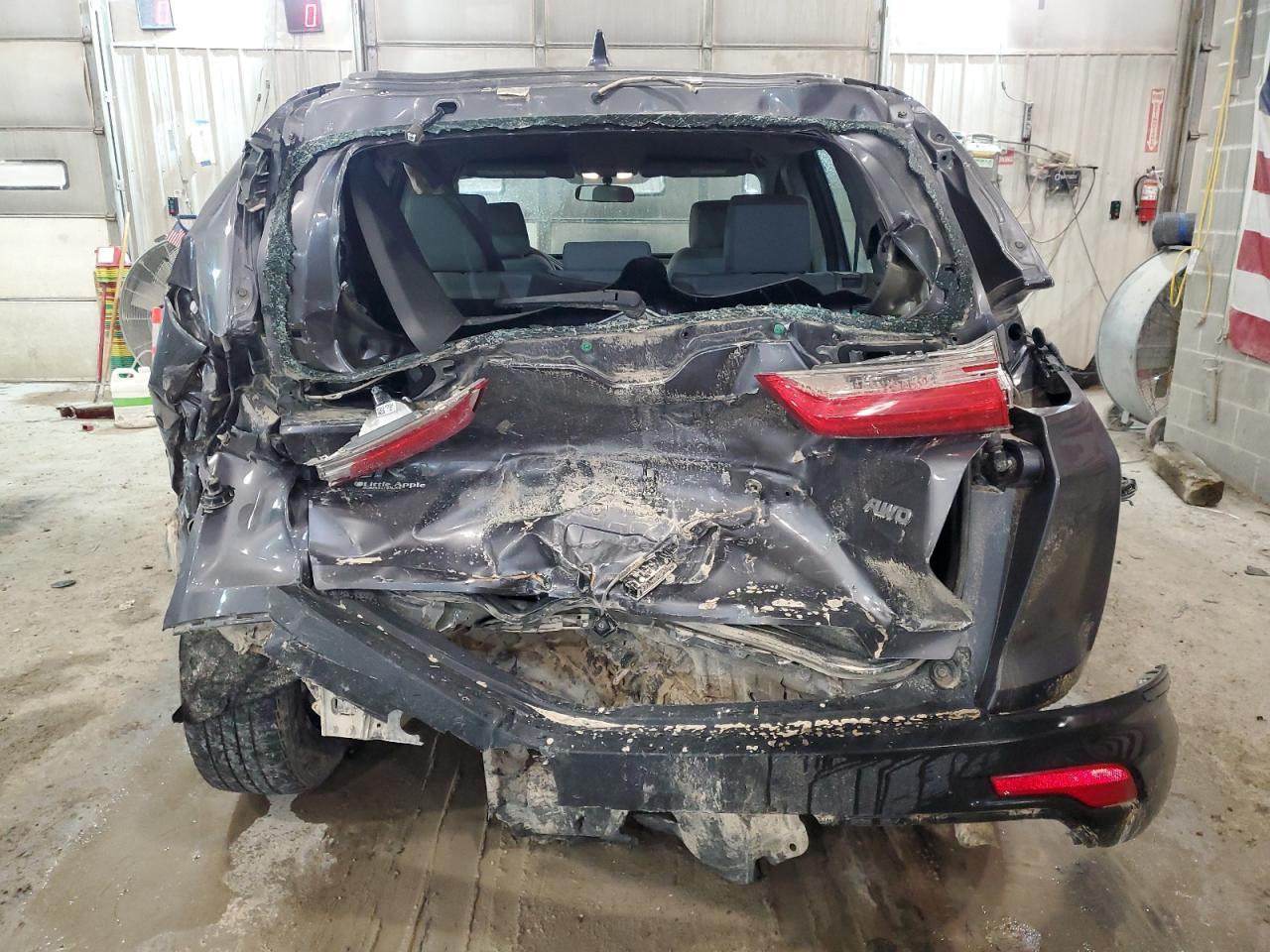 2017 HONDA CR-V LX - Image 6