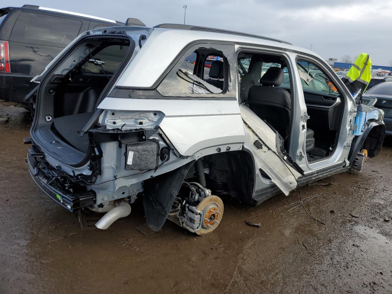2024 JEEP GRAND CHER - Image 3