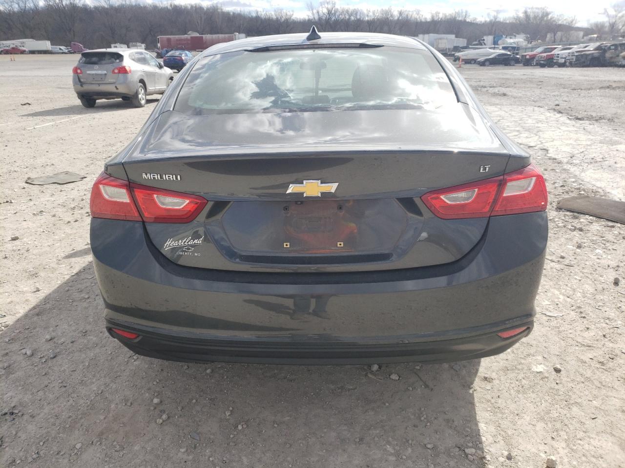 2017 CHEVROLET MALIBU LT - Фото 6