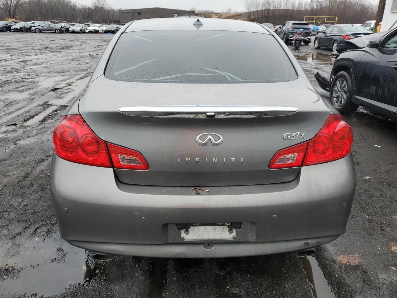 2012 INFINITI G37 - Image 6