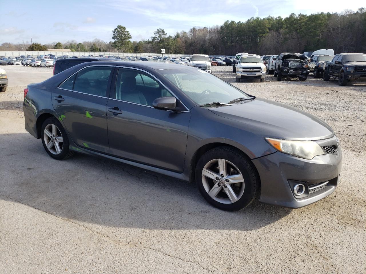 2014 TOYOTA CAMRY L - Image 4