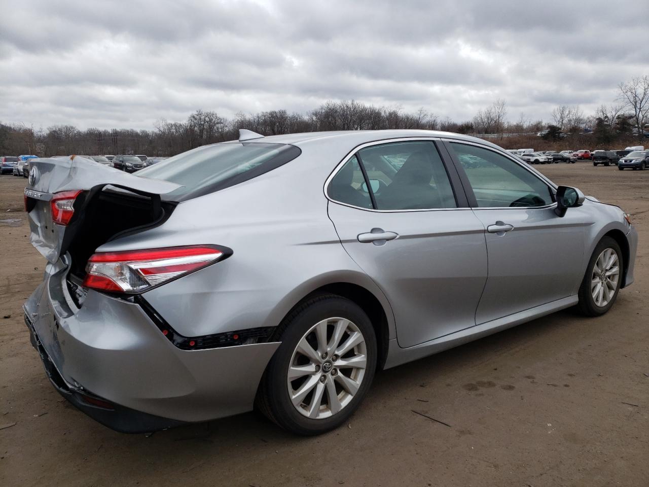 2019 TOYOTA CAMRY L - Image 3