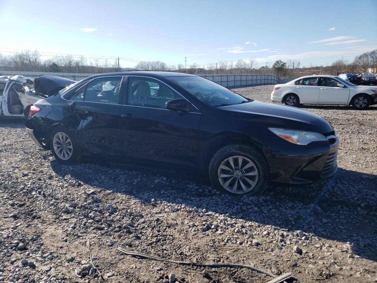 2015 TOYOTA CAMRY LE - Фото 4
