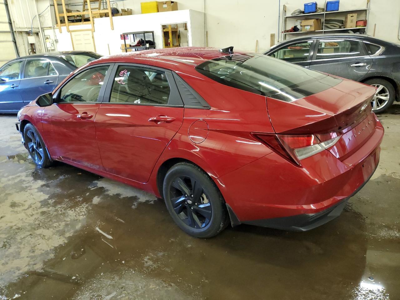 2022 HYUNDAI ELANTRA SE - Фото 2