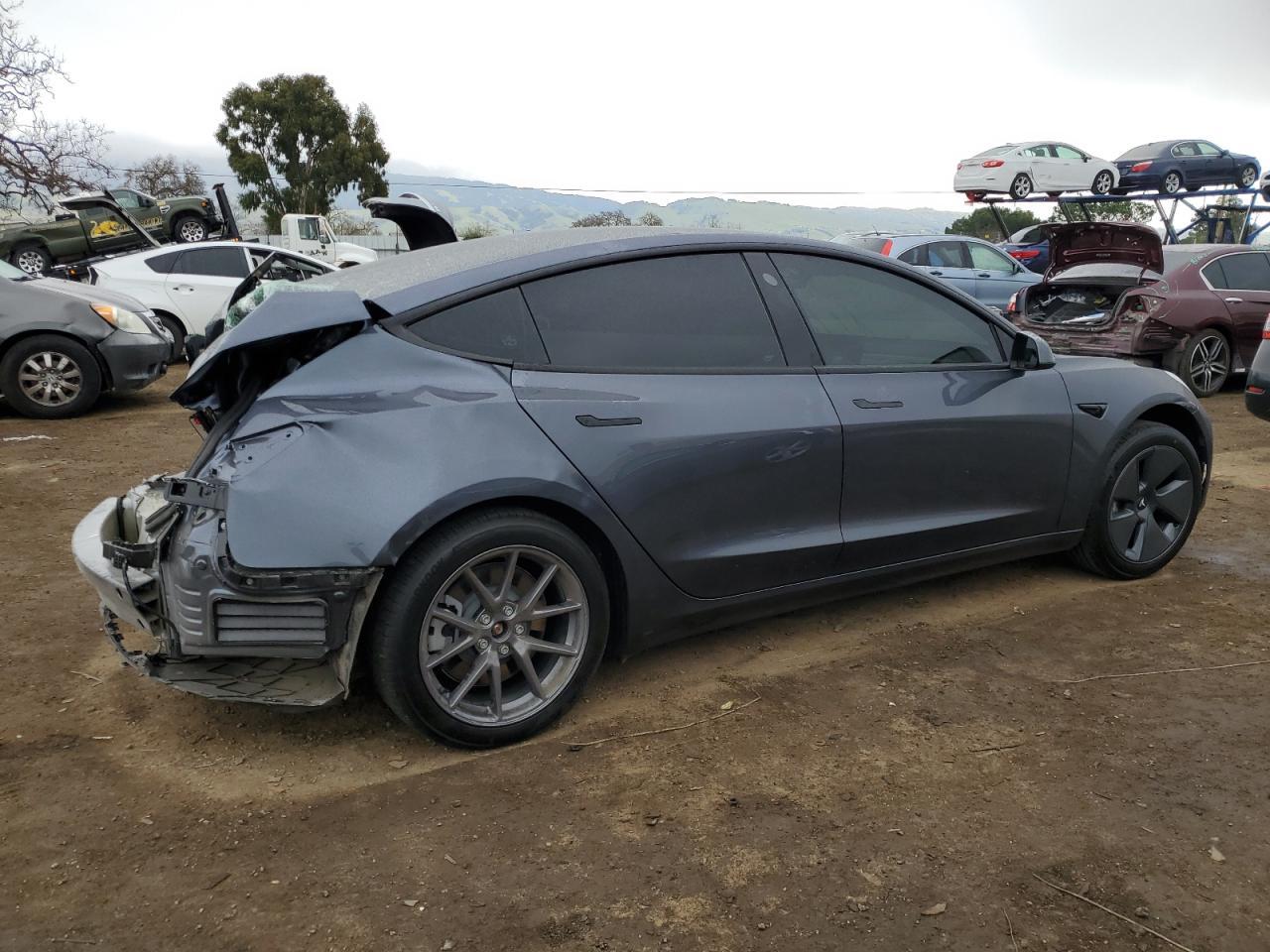 2023 TESLA MODEL 3 - Фото 3