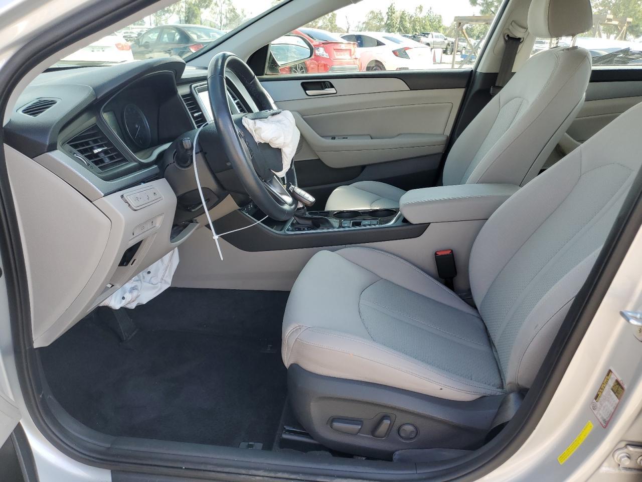 2019 HYUNDAI SONATA LIM - Image 7