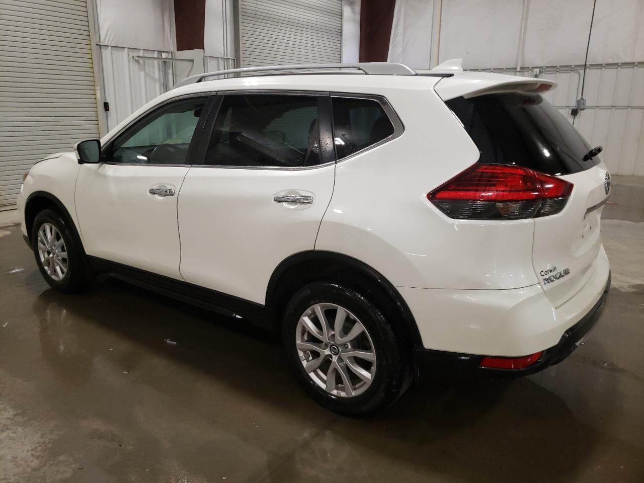2017 NISSAN ROGUE SV - Фото 2