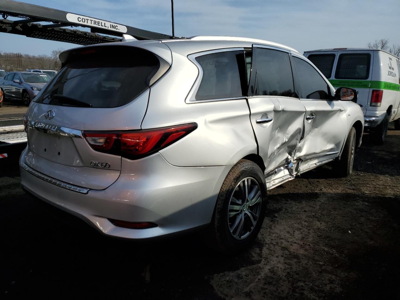 2016 INFINITI QX60 - Фото 3