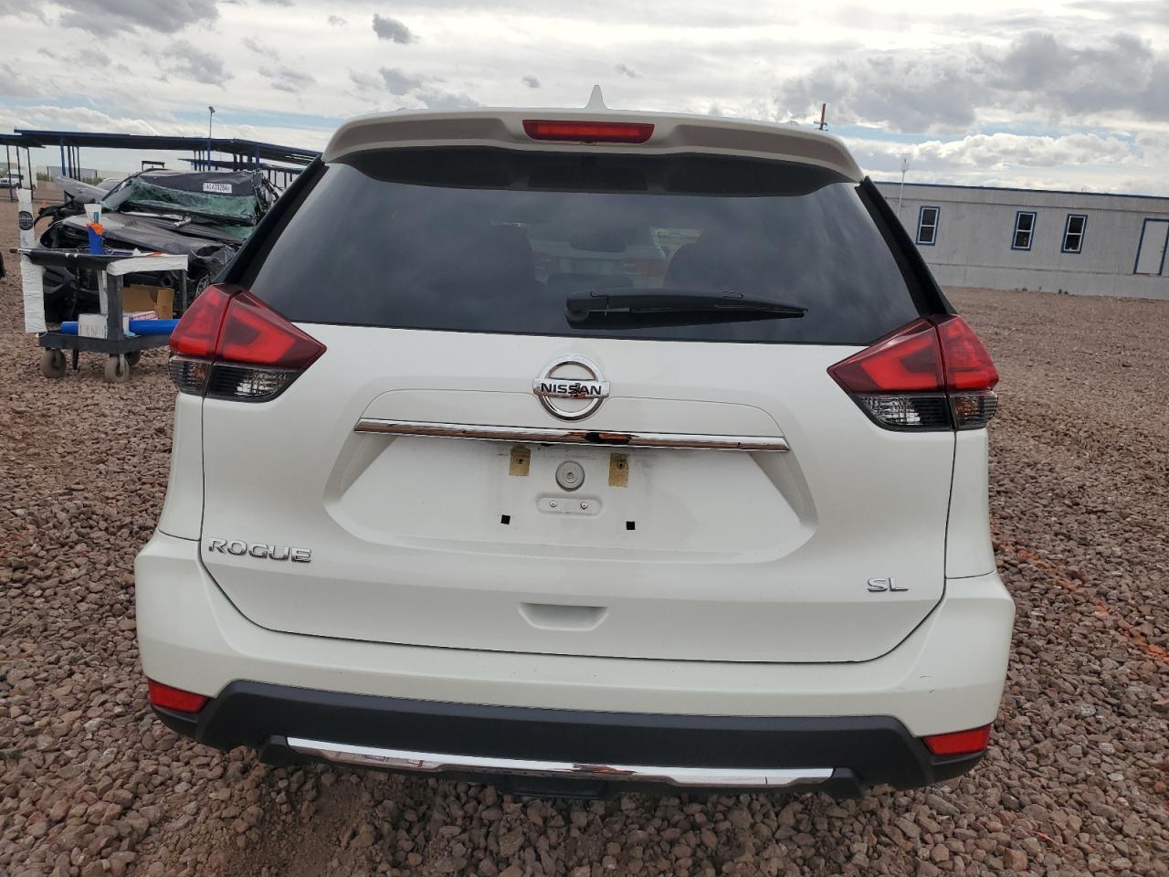 2017 NISSAN ROGUE S - Фото 6