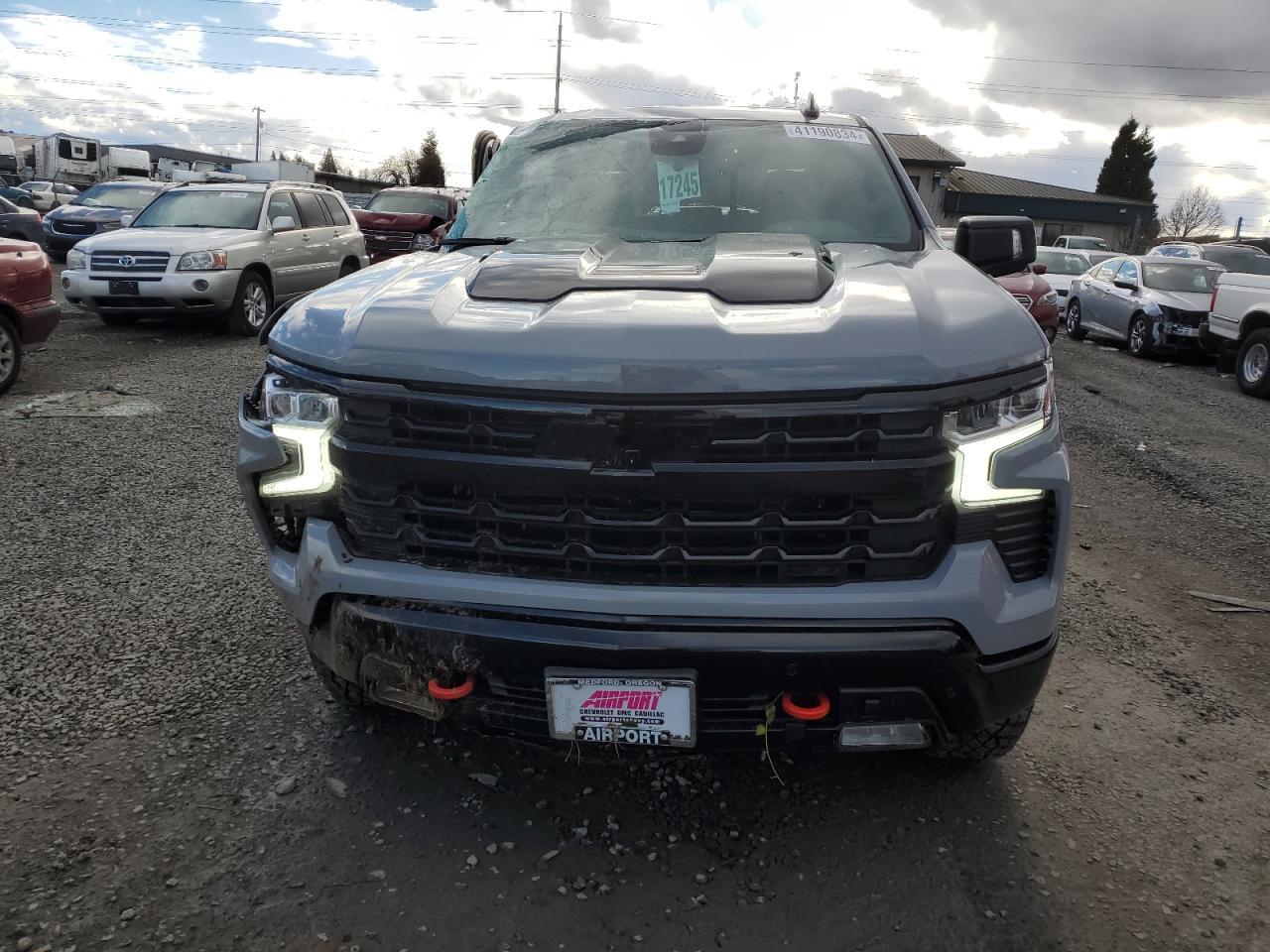 2024 CHEVROLET SILVERADO - Фото 5