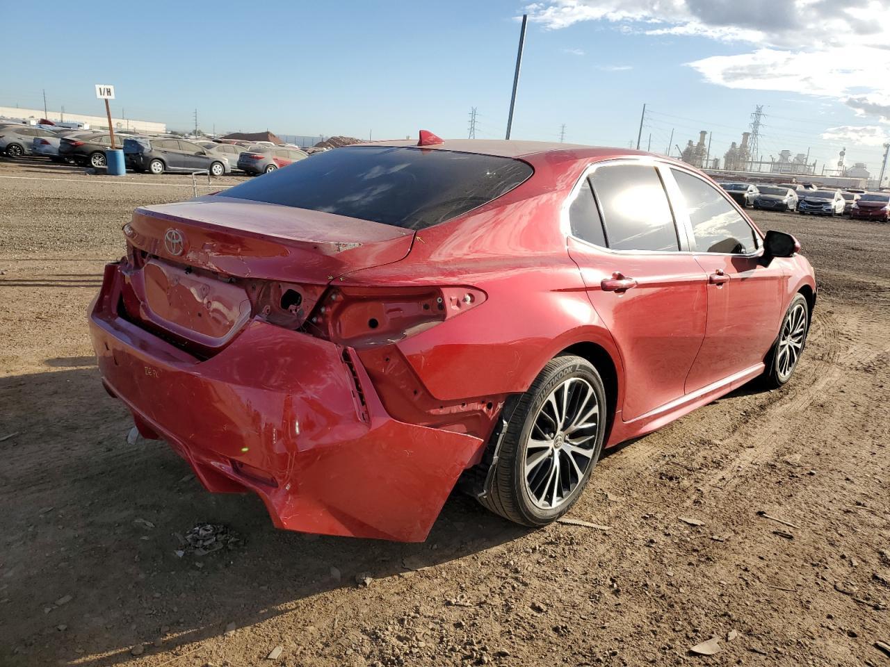 2020 TOYOTA CAMRY SE - Image 3