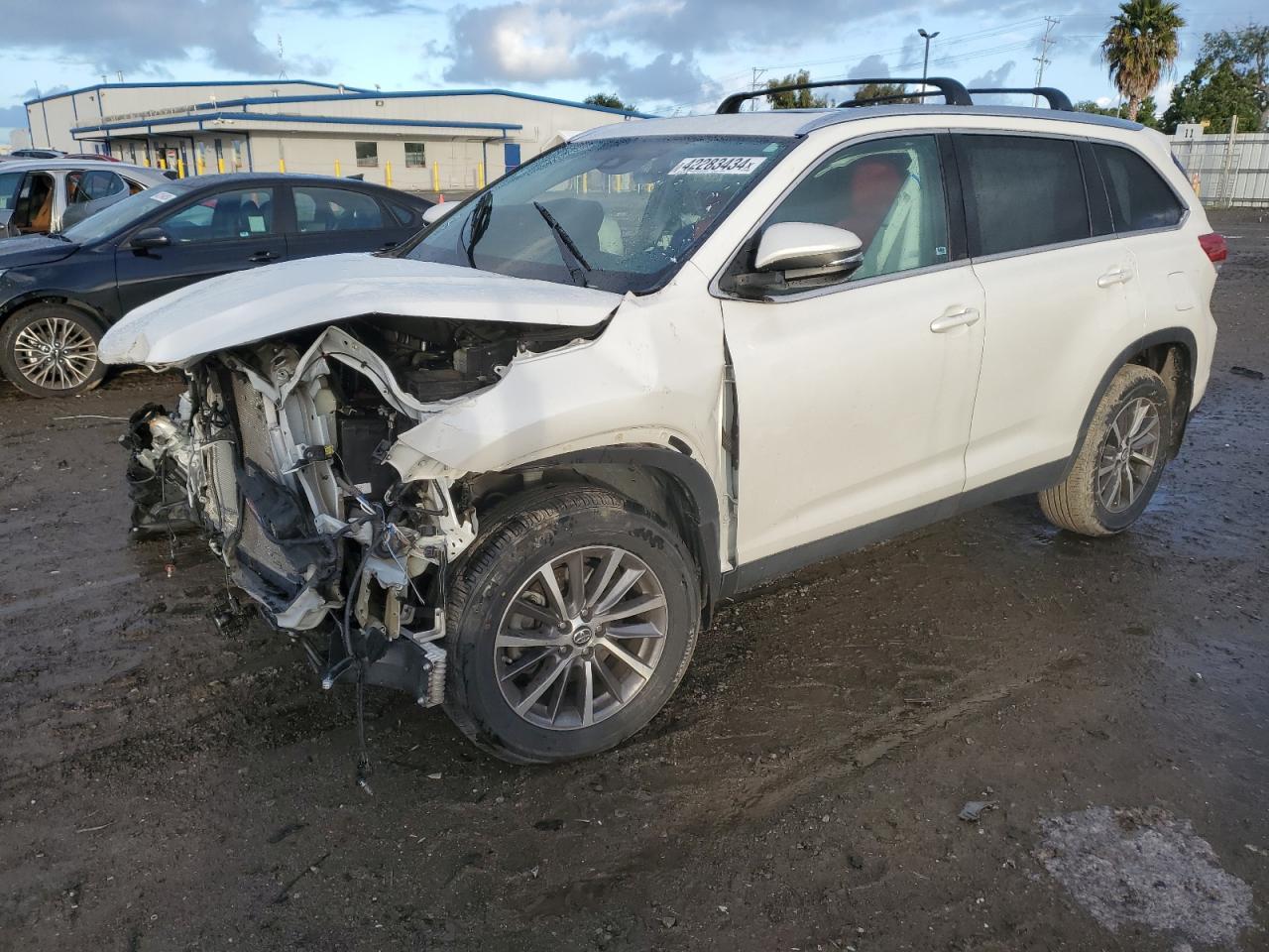 2019 TOYOTA HIGHLANDER