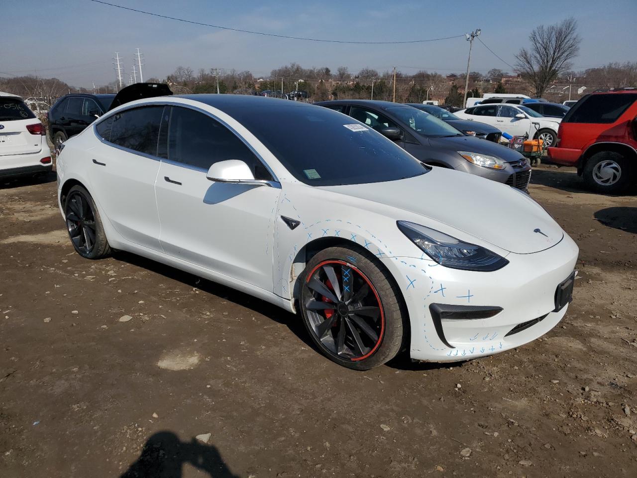 2019 TESLA MODEL 3 - Фото 4