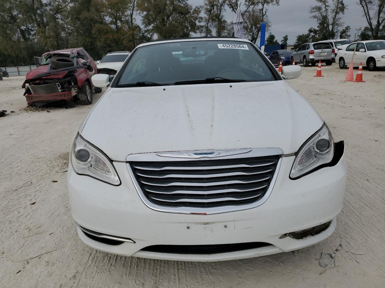 2012 CHRYSLER 200 TOURIN - Image 5
