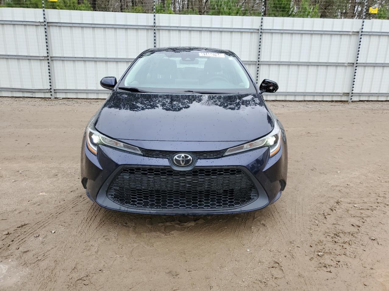 2020 TOYOTA COROLLA LE - Фото 5