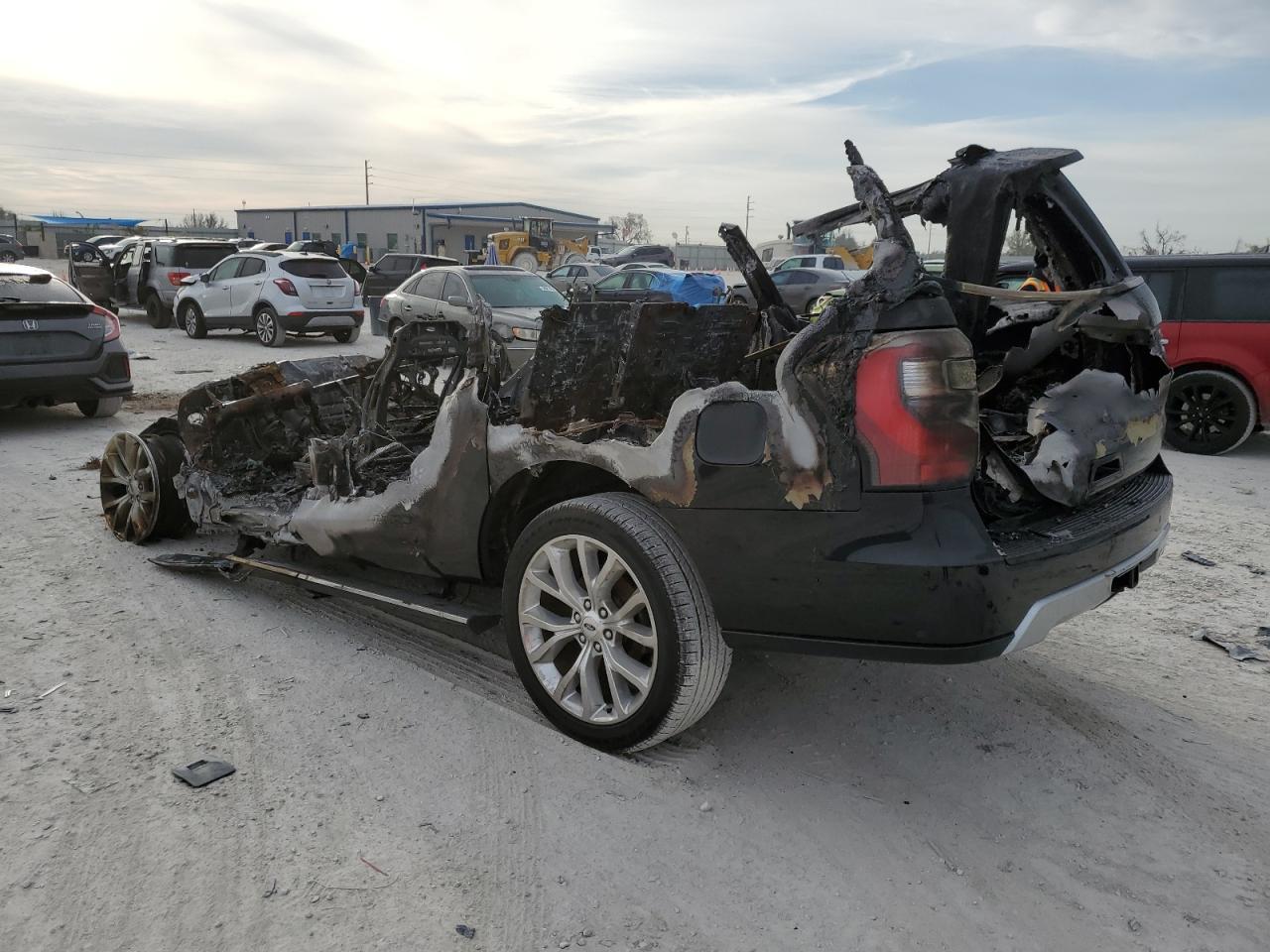 2019 FORD EXPEDITION - Фото 2