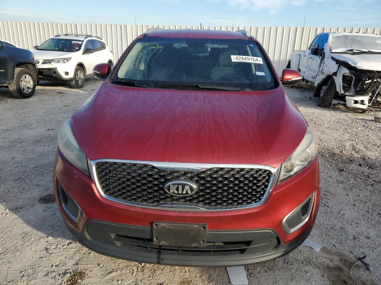 2016 KIA SORENTO LX - Image 5