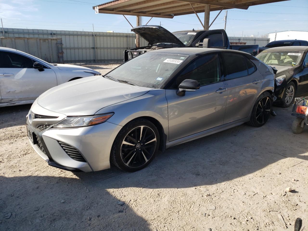 2019 TOYOTA CAMRY XSE