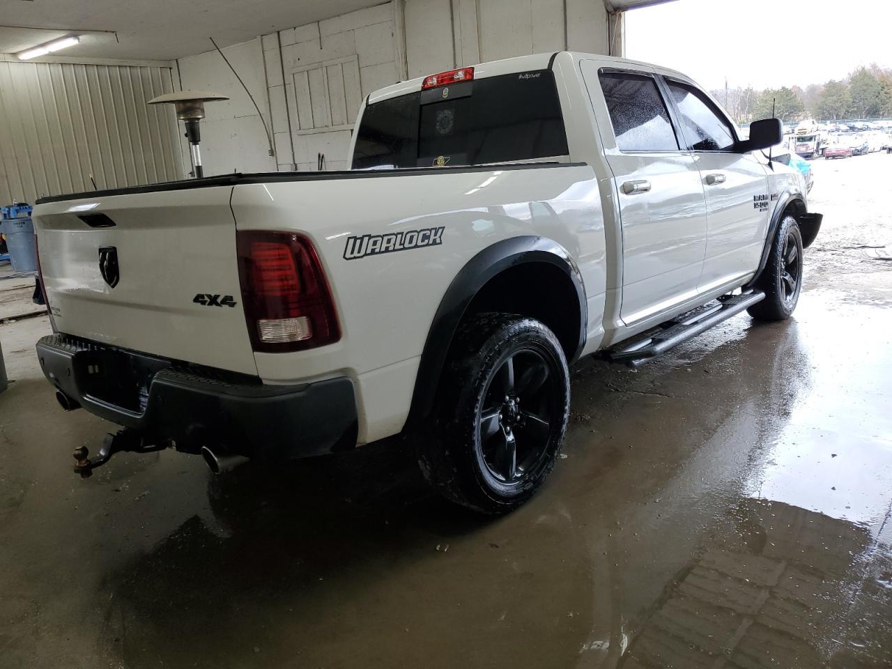 2019 RAM 1500 CLASS - Image 3