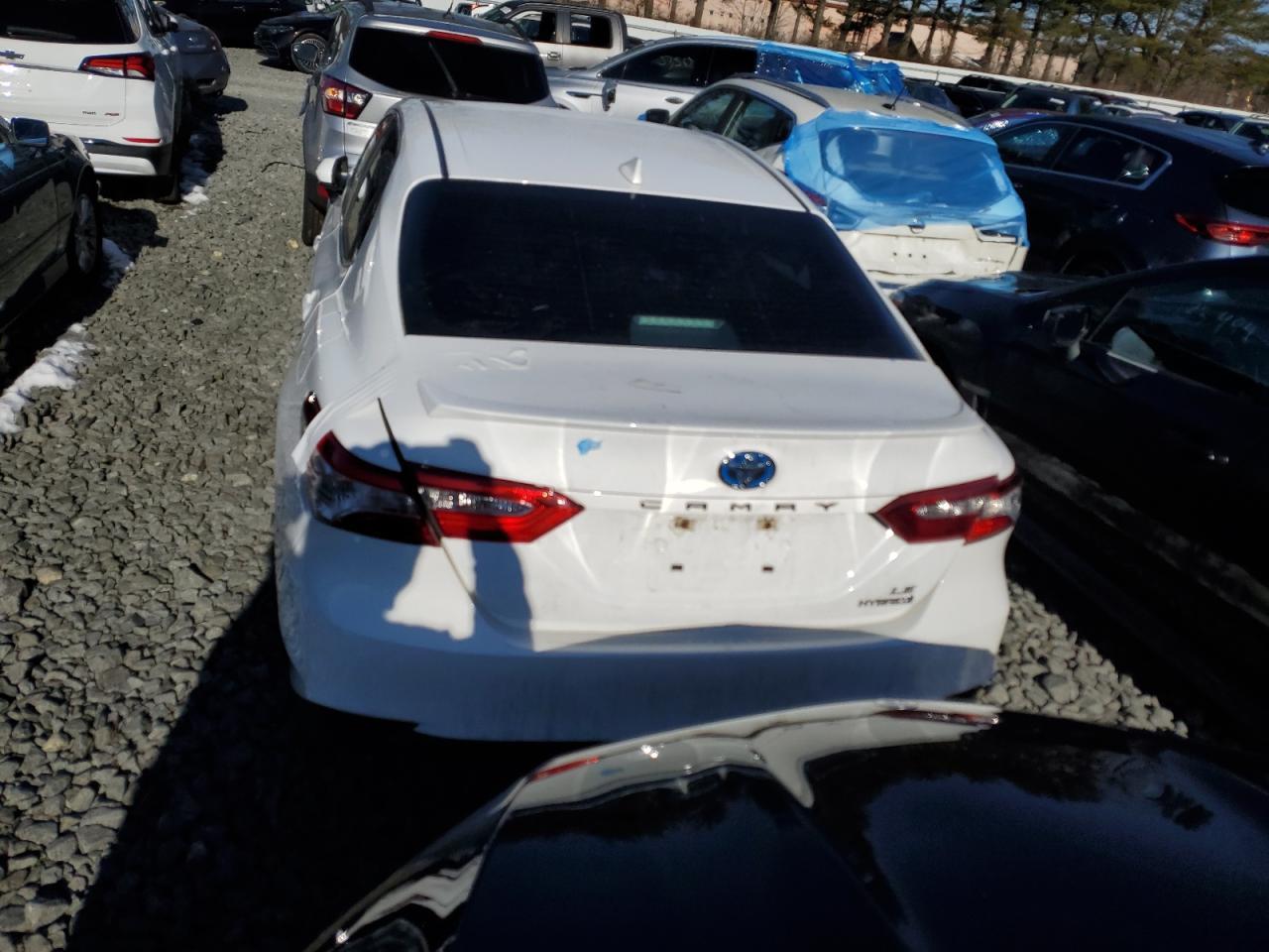 2020 TOYOTA CAMRY LE - Фото 6